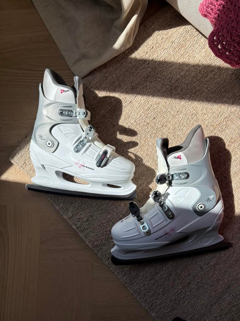 Nijdam ijshockey schaatsen/ ice hockey skates, Sport en Fitness, Ophalen of Verzenden, Zo goed als nieuw, IJshockeyschaatsen, Nijdam