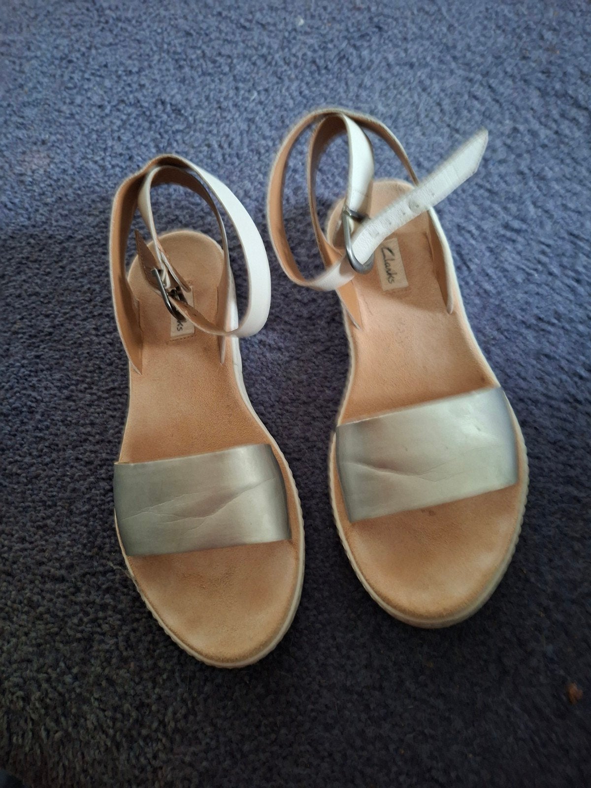 Clarks sandalen, gedragen maar kunnen nog een ronde mee, Ophalen of Verzenden