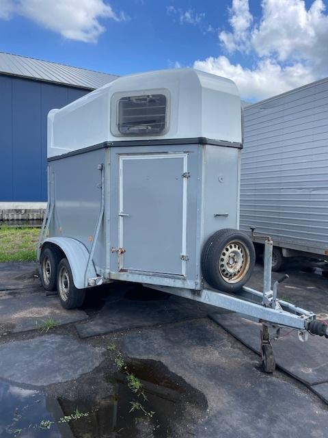 paardentrailer, Dieren en Toebehoren, Paarden en Pony's | Trailers en Aanhangwagens, Ophalen, Gebruikt, Polyester, 2-paards trailer