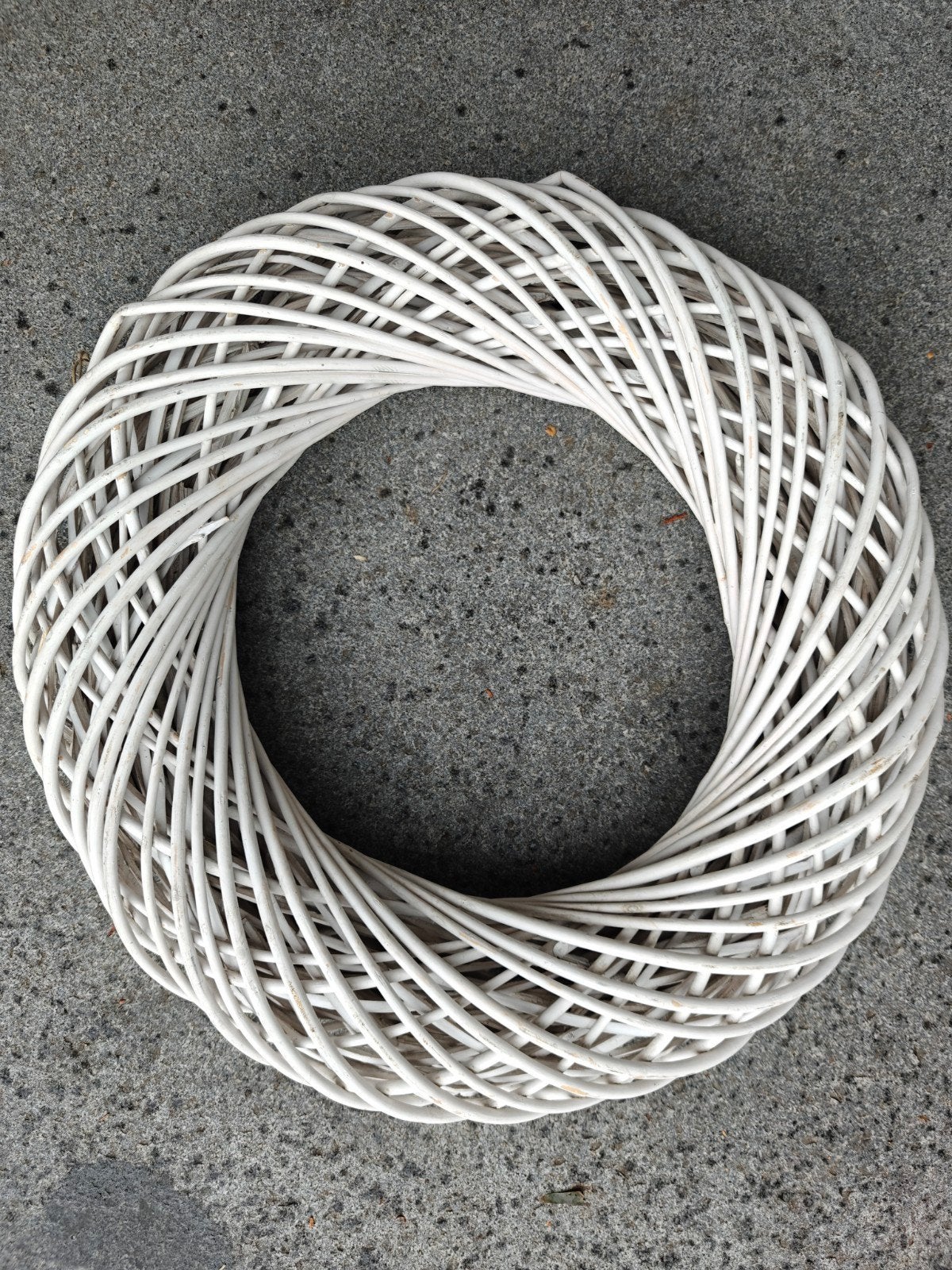 2x Decoratieve rieten krans, wit, Huis en Inrichting, Ophalen, Gebruikt, Krans, Natuurlijk materiaal