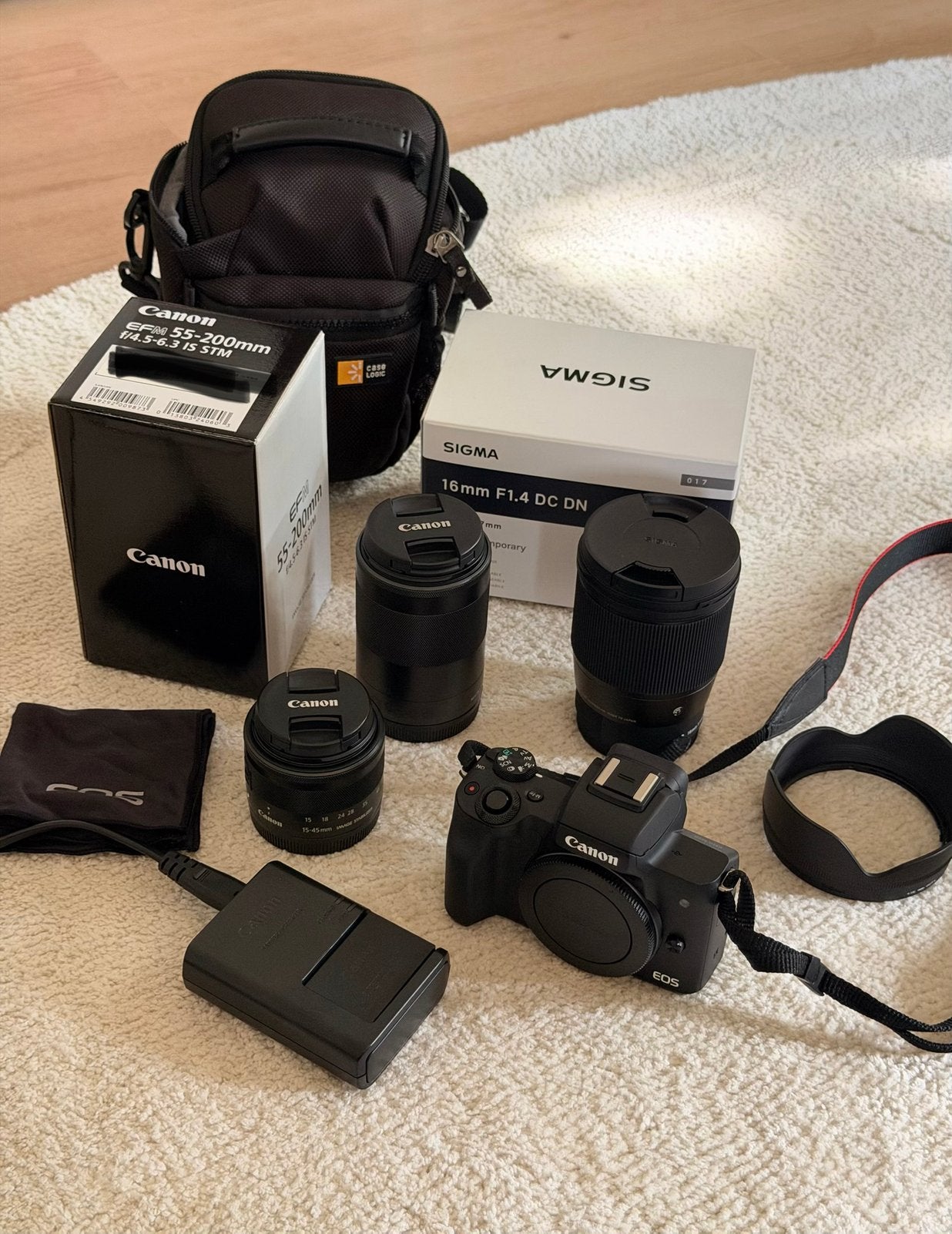 Canon EOS m50 systeemcamera set incl drie lenzen, Audio, Tv en Foto, Fotocamera's Digitaal, Ophalen, Canon, Ingebouwde flitser