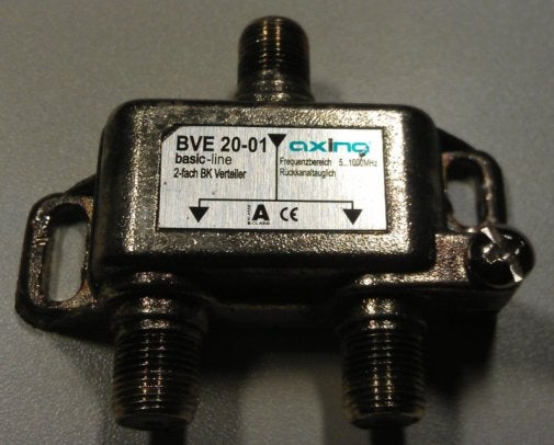 Splitter Axinq-BVE 20-01., Ophalen of Verzenden, Zo goed als nieuw, Minder dan 2 meter, Coaxiale kabel