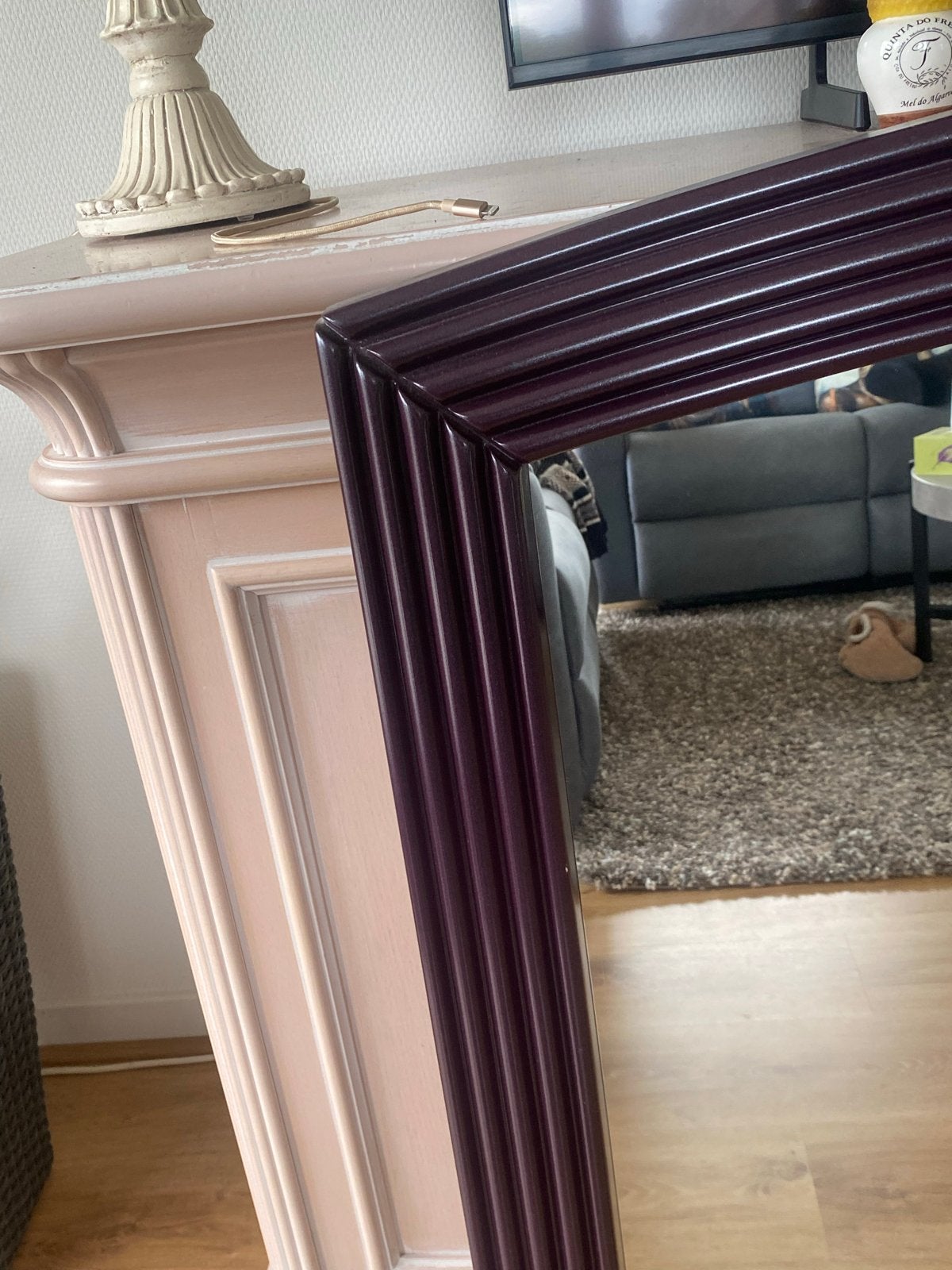 Grote spiegel met paarse , aubergine lijst - 140x90/84 cm, Huis en Inrichting, Ophalen, Gebruikt, 125 cm of meer, Minder dan 100 cm