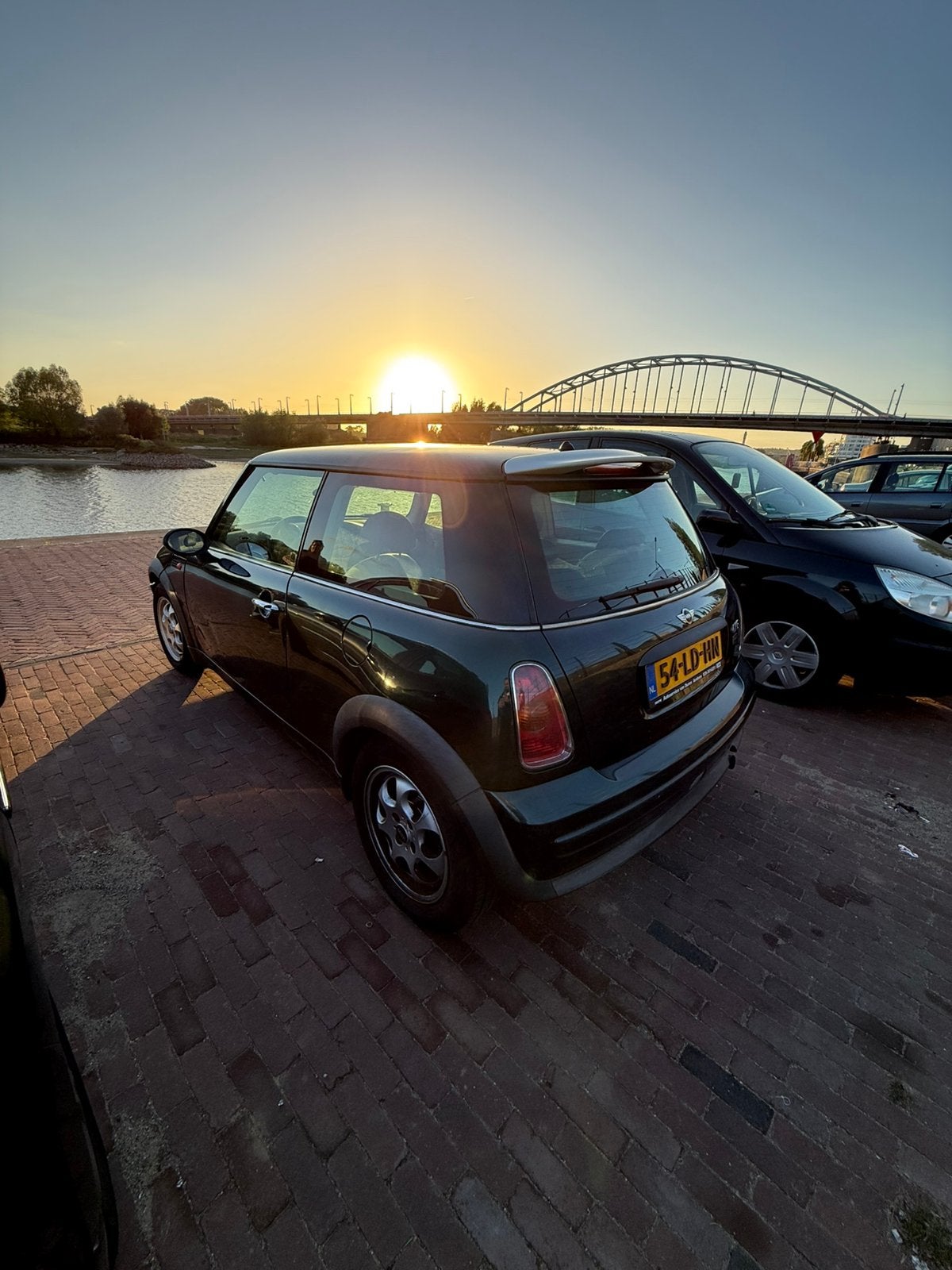 Mini 1.6 16V ONE 2002 Groen, Auto's, Voorwielaandrijving, 15 km/l, 4 cilinders, 4 stoelen