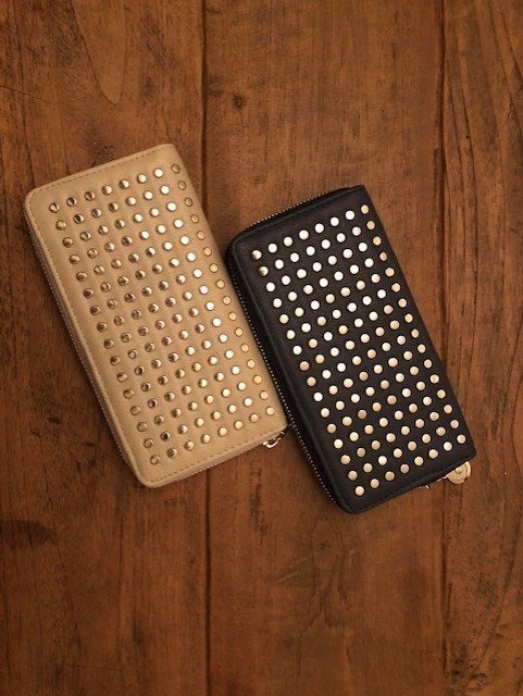 NIEUW ! Portemonnee met studs 19 x 10 cm ecru & blauw, Overige merken, Blauw, Nieuw, Ophalen of Verzenden