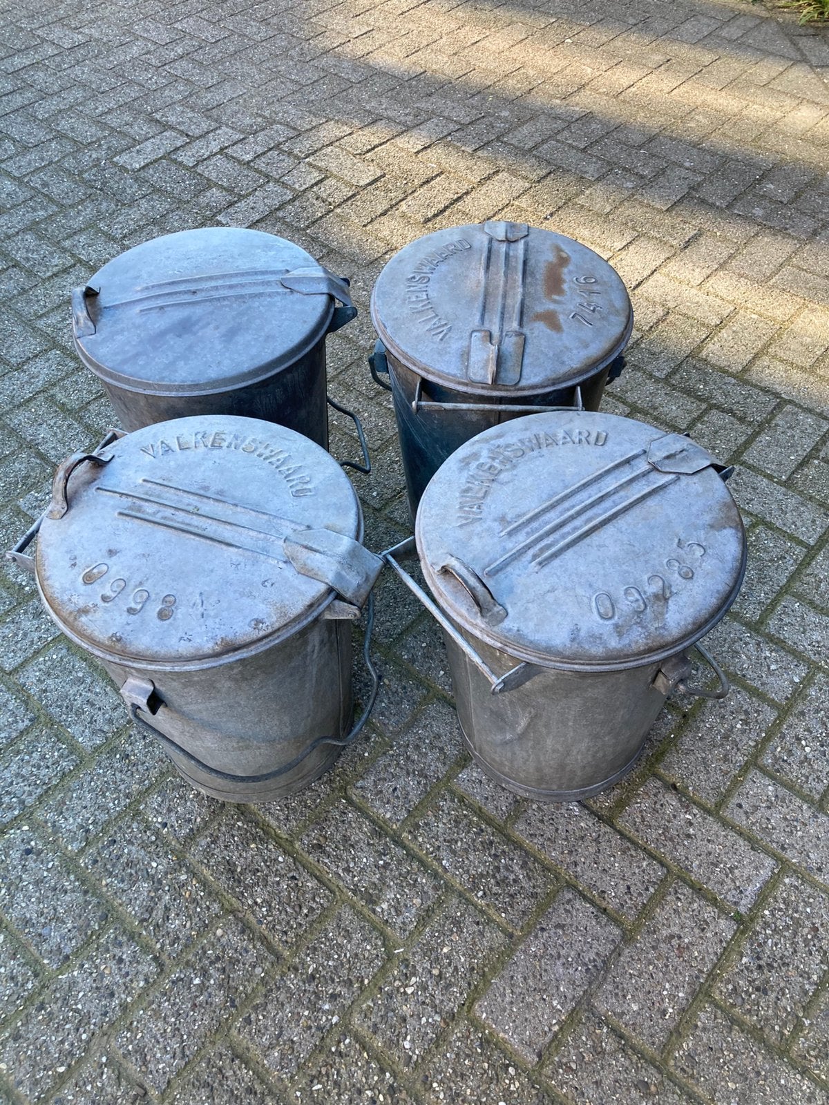 Zinken vuilnisbakken ,vuilnisemmers ,35 euro per stuk, Tuin en Terras, Ophalen, Gebruikt, Minder dan 30 cm, Rond