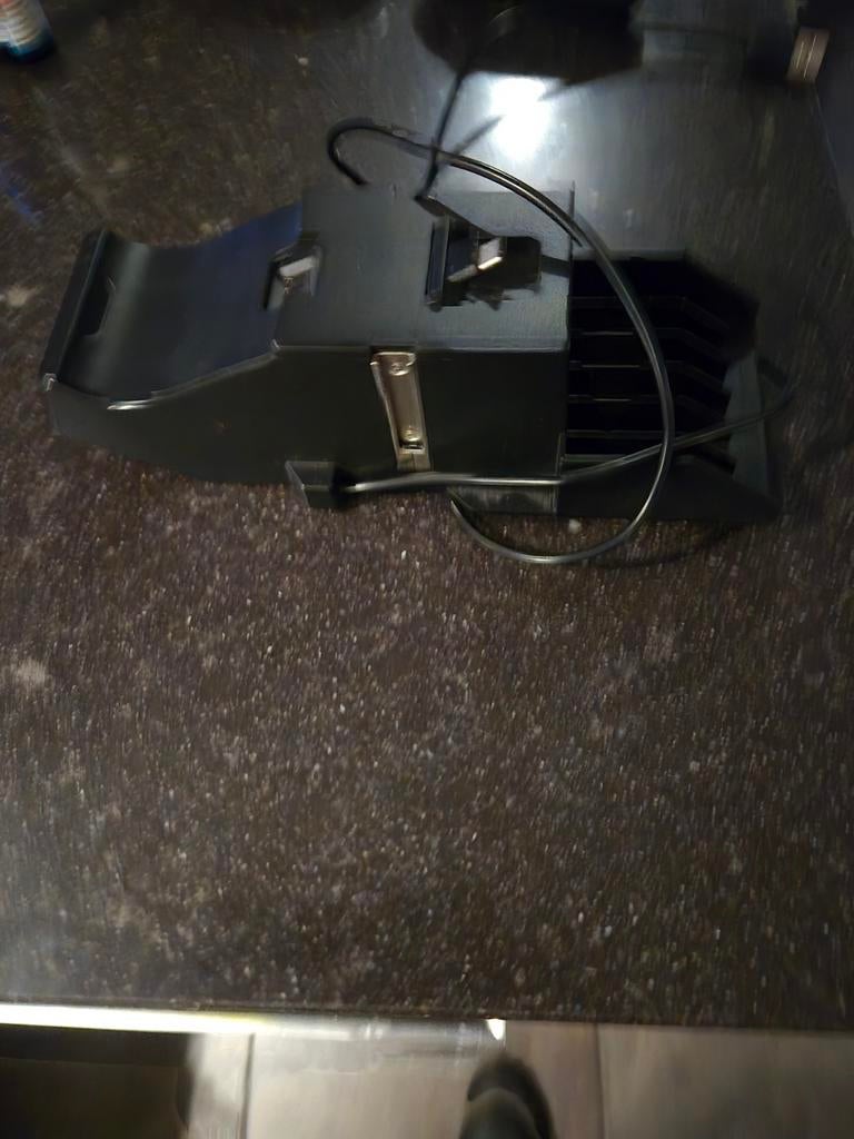 Oplaadstation controllers nintendo switch, 3 spelers of meer, Ophalen of Verzenden, Zo goed als nieuw, Vanaf 7 jaar