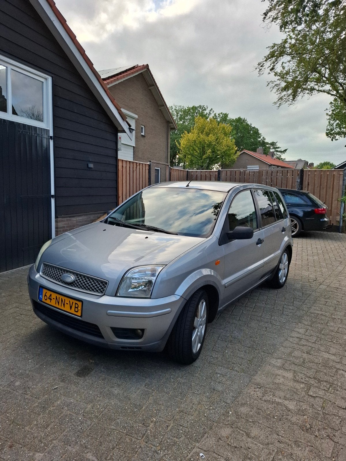 Ford Fusion 1.6 16V 2004 Grijs, Auto's, Ford, Particulier, Fusion, ABS, Airbags, Airconditioning, Alarm, Centrale vergrendeling