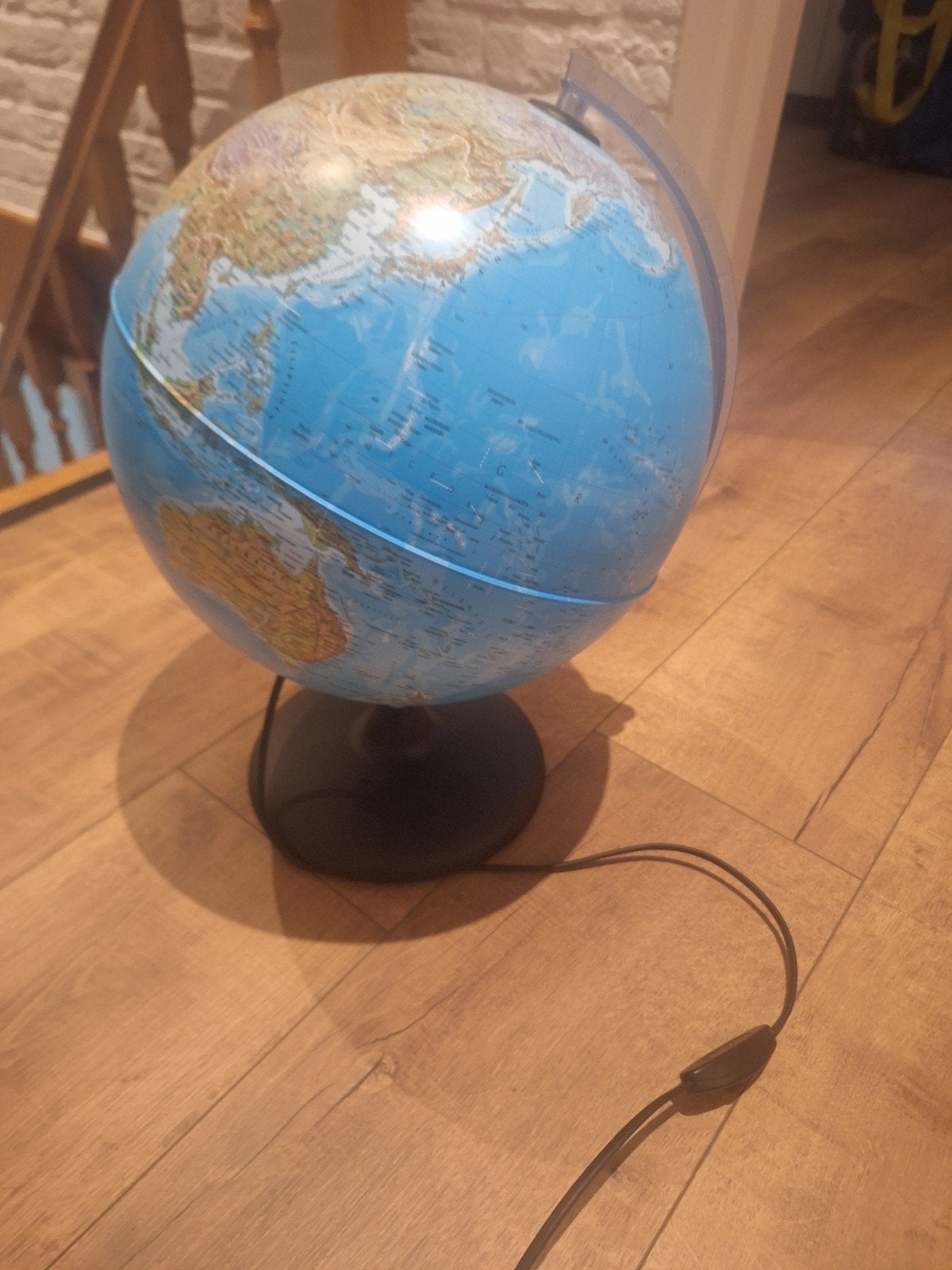 wereldbol met verlichting, Ophalen, Zo goed als nieuw