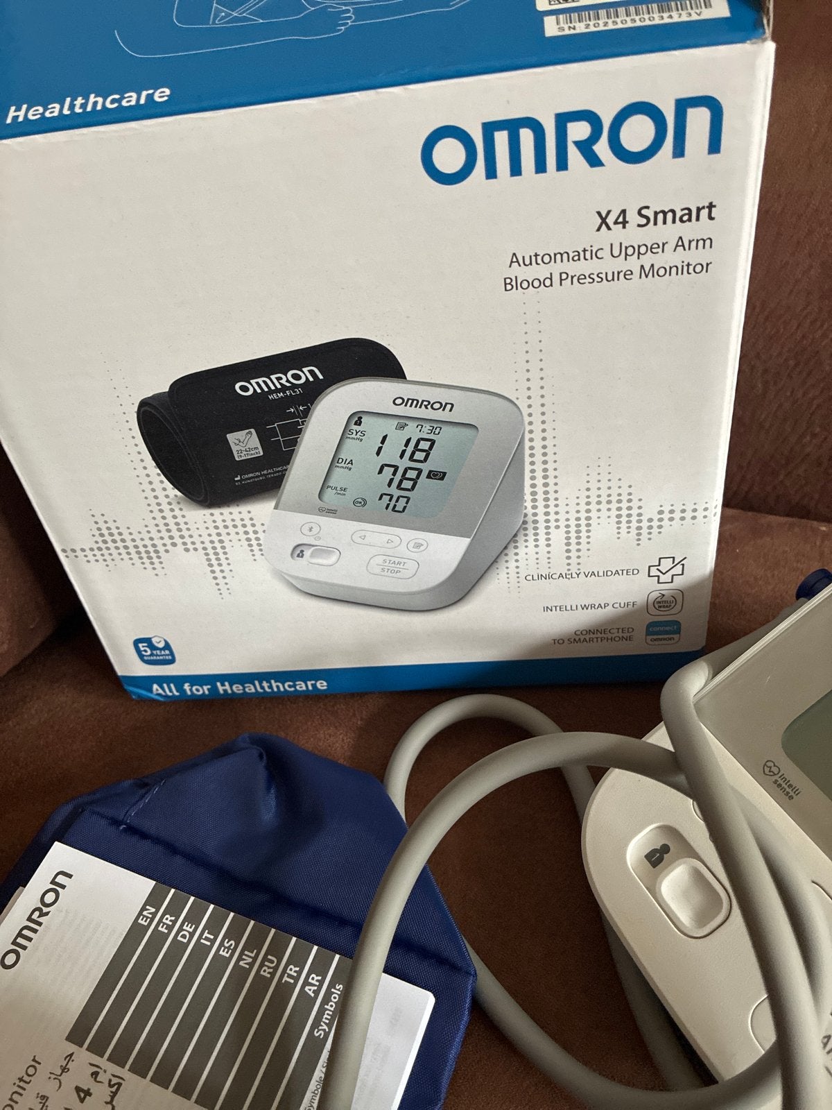 OMRON X4 Smart Bloeddrukmeter - Nieuw in doos, Ophalen of Verzenden, Nieuw, Overige typen