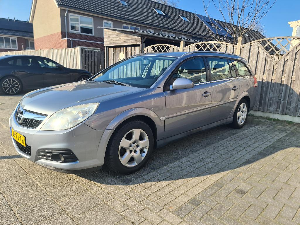 Opel Vectra 1.8 140pk St.wgn 2006 Grijs, Voorwielaandrijving, Stof, Zwart, 4 cilinders