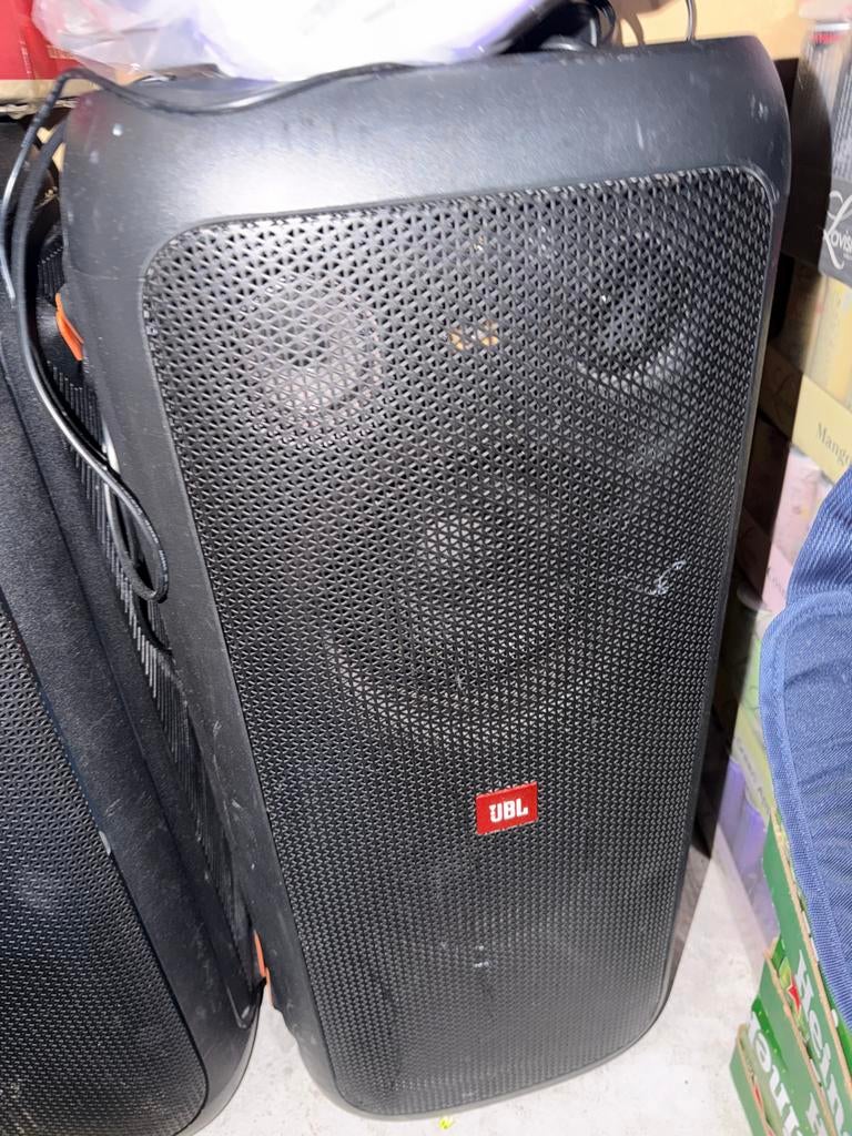 JBL PartyBox 300 - Draagbare Bluetooth Partyspeaker, Audio, Tv en Foto, Luidsprekers, Ophalen, JBL, Zo goed als nieuw, 120 watt of meer