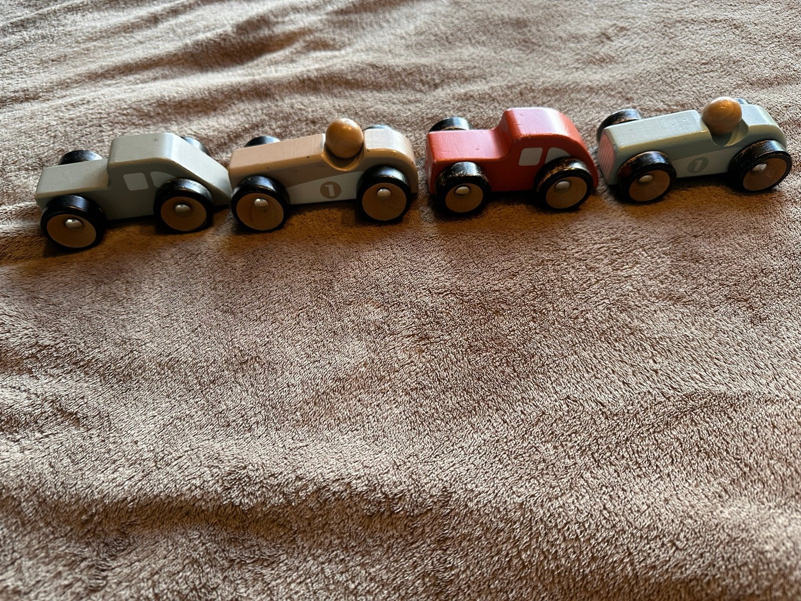 Houten speelgoedauto's set van 4, Ophalen of Verzenden, Gebruikt