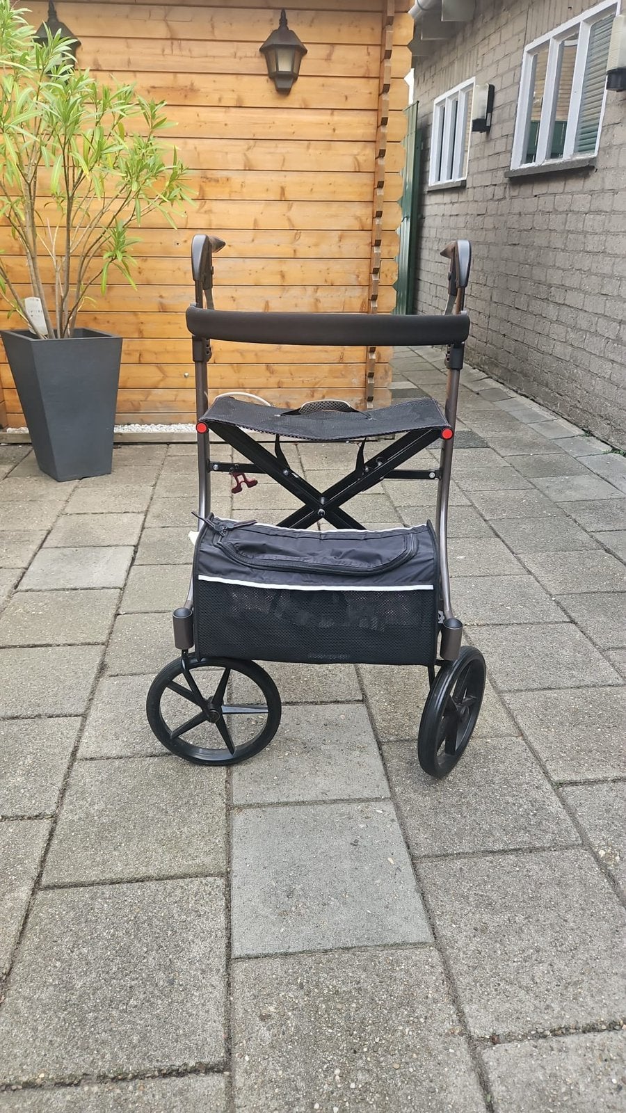 Rollator te koop, Ophalen, Zo goed als nieuw