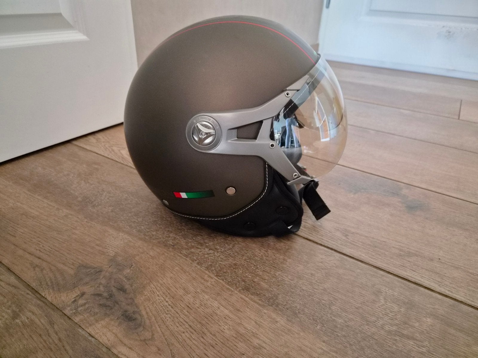 Beon Design scooterhelm, maat S (55-56cm), Fietsen en Brommers, Ophalen of Verzenden, Zo goed als nieuw, Small, Beon Design