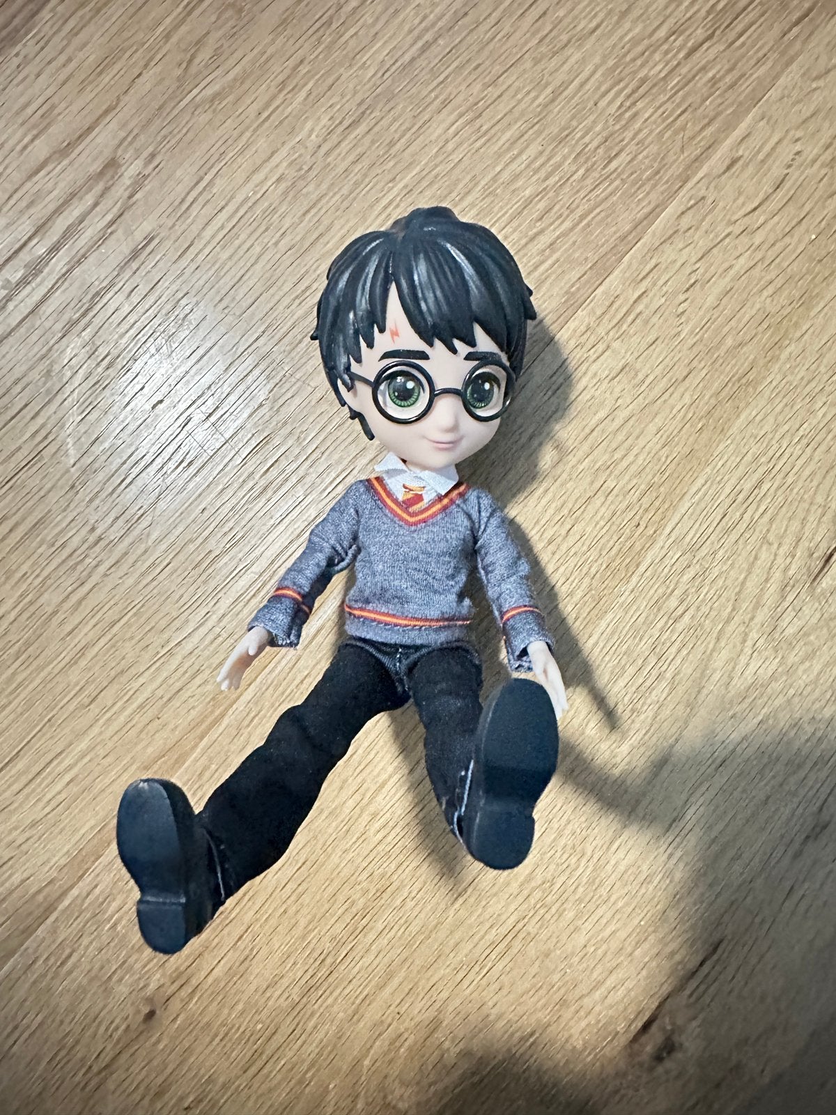 Mattel Harry Potter pop 27 cm – Hogwarts-uniform en bril, Ophalen of Verzenden, Zo goed als nieuw, Actiefiguurtje