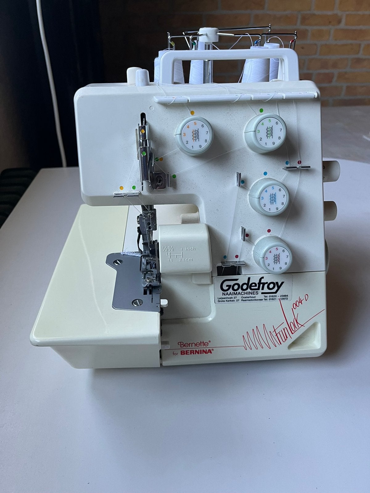 Bernina funlock lockmachine, Hobby en Vrije tijd, Ophalen, Gebruikt