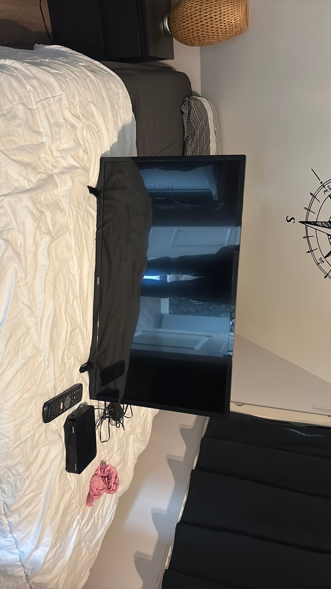 Philips 32 inch Smart TV + kastje + afstandsbediening