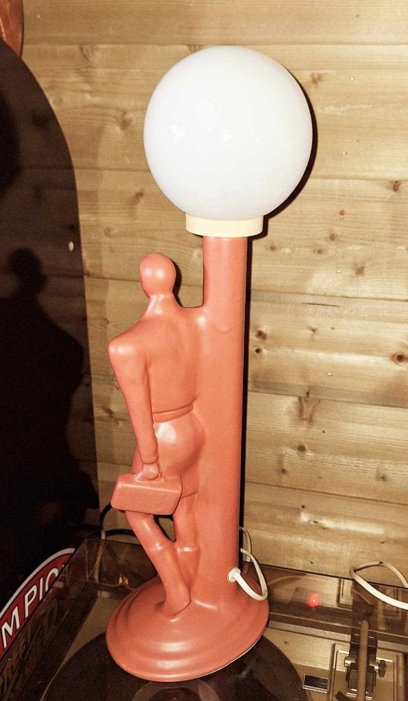 Toffe retro, vintage design tafellamp uit de 80'r jaren., Huis en Inrichting, Lampen | Tafellampen, Ophalen, Gebruikt, ., .