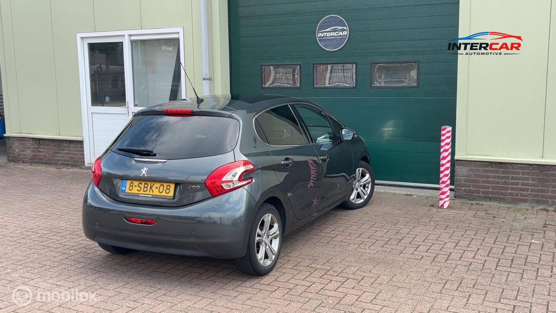 Peugeot 208 1.2|Zuinig|Panorama|Cruise | Dealer Onderhouden, Voorwielaandrijving, Euro 5, Gebruikt, 31 €/maand