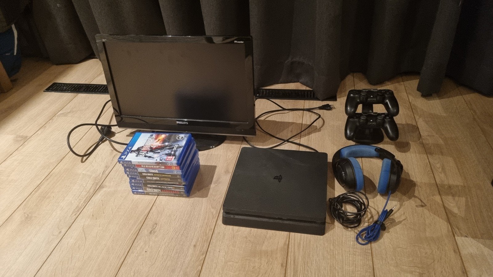 PS4 Slim 500GB met 2 controllers, games en monitor, Spelcomputers en Games, Met 2 controllers, Ophalen of Verzenden, Slim, 500 GB