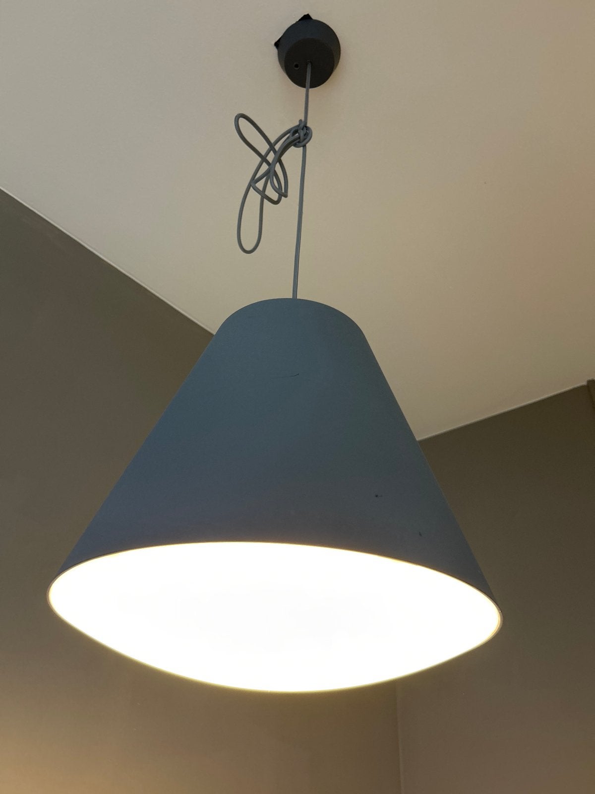 HAY Wrong for Sinker Pendant Hanglamp Grijs, Ophalen, Zo goed als nieuw, Metaal, E27 (groot)