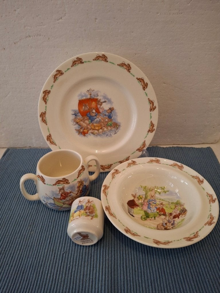 Bunnykins - Royal Doulton - mok, schaaltje, bordje & eierdop, Ophalen of Verzenden