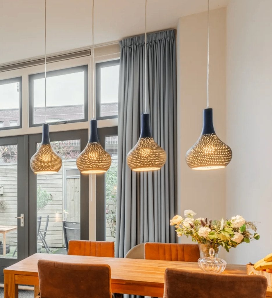 Set van 4 moderne hanglampen met geperforeerd design, Ophalen, Keramiek, E27 (groot), Zo goed als nieuw