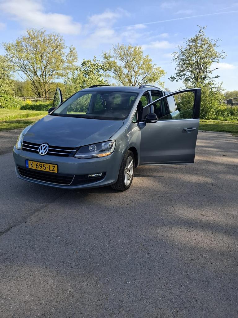 Volkswagen Sharan 1.4 TSI 2013 Grijs 7 persoons Highline, Auto's, Volkswagen, Voorwielaandrijving, 1800 kg, Zwart, 4 cilinders