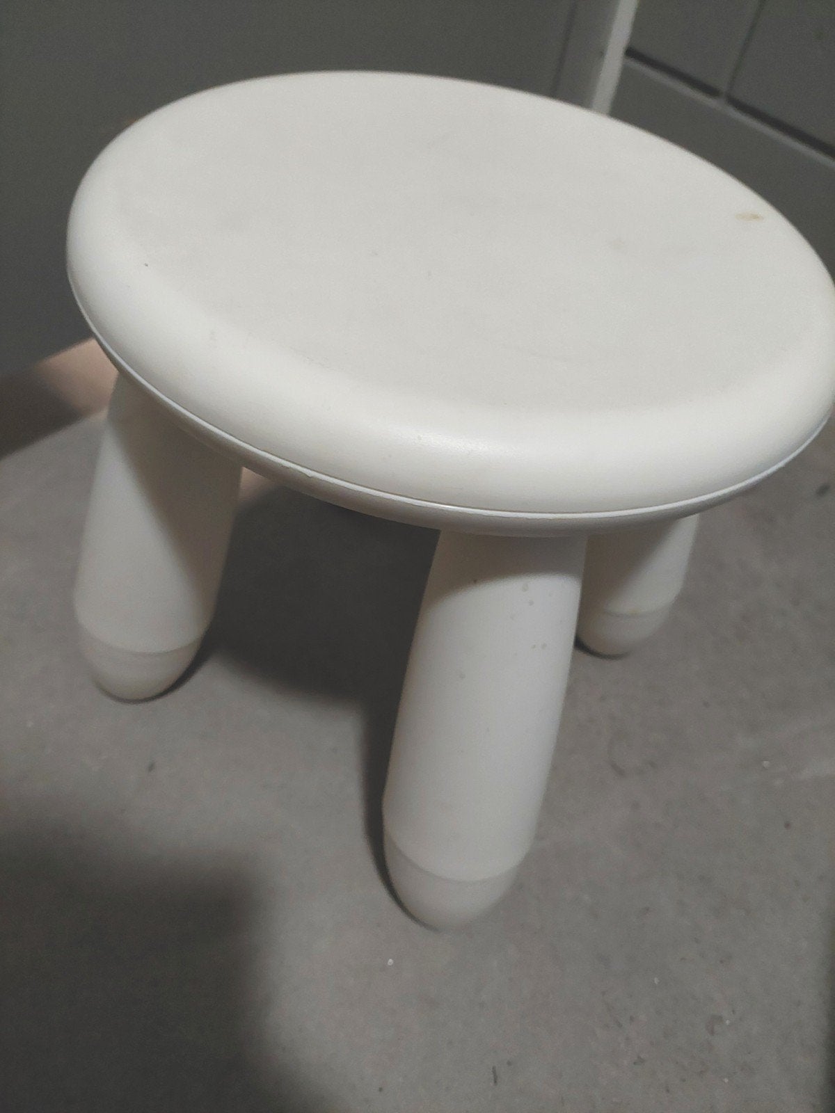 IKEA MAMMUT Kinderkrukje wit - Gebruikt, Ophalen of Verzenden, Gebruikt, Stoel