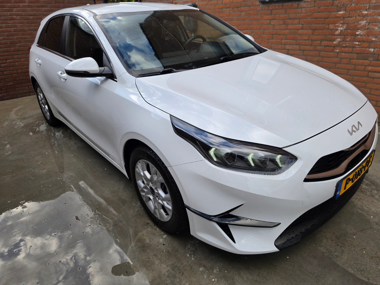 Kia  Cee d 1.0 T-gdi 120pk 2022 Wit 1ste eigenaar nieuwstaat, Voorwielaandrijving, Wit, Origineel Nederlands, Handgeschakeld