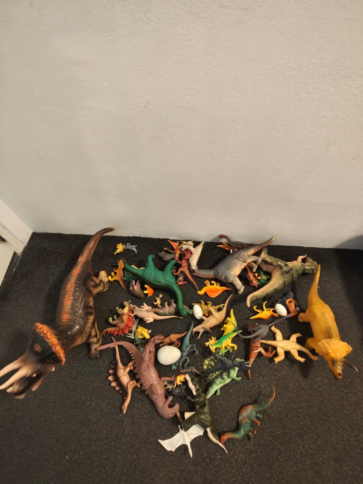 Grote verzameling dinosaurus speelgoed met eieren, Ophalen, Gebruikt