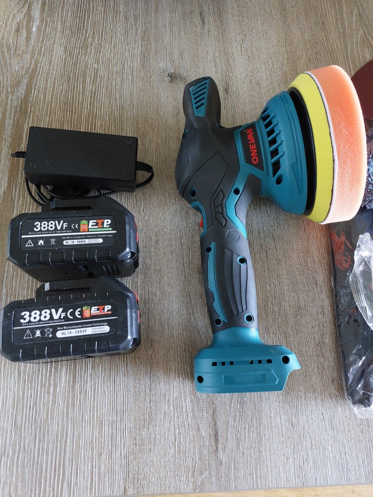 Draadloze Polijstmachine met 2 Accu's en Accessoires nieuwe!, Ophalen of Verzenden, Nieuw