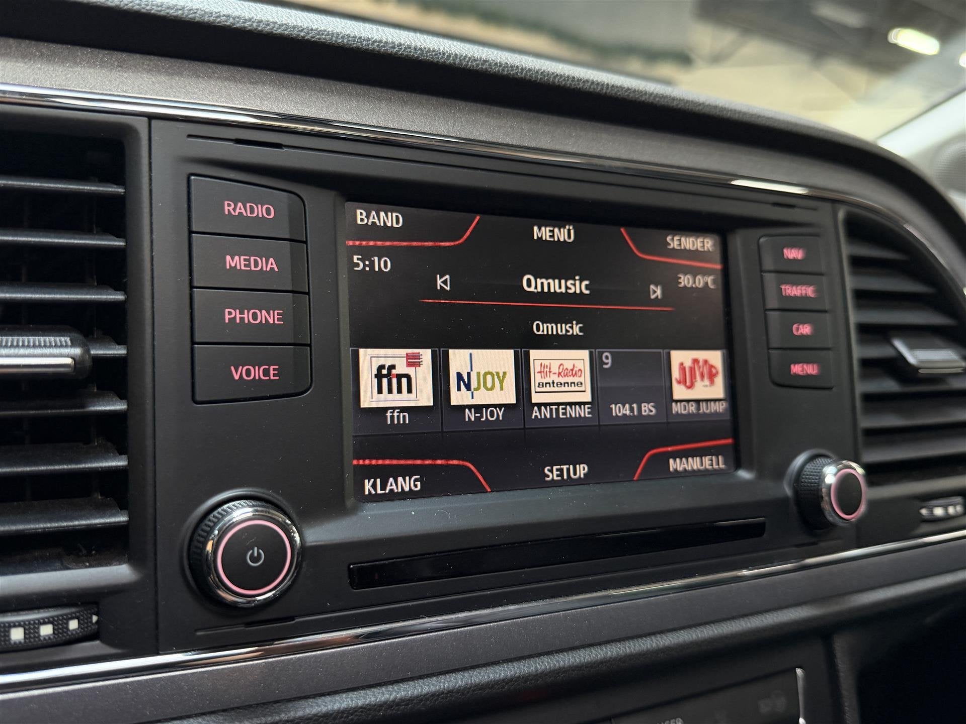 Foto 20 van SEAT Leon 1.4 TSI FR Pano | Led | Maxton | Navi | Clima