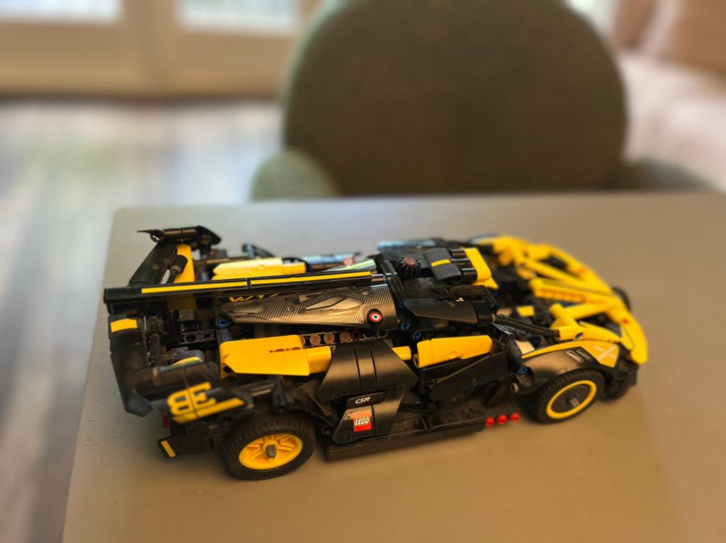 Gele bugatti bolide LEGO technic auto 42151, Auto, Groter dan 1:32, Zo goed als nieuw, Ophalen