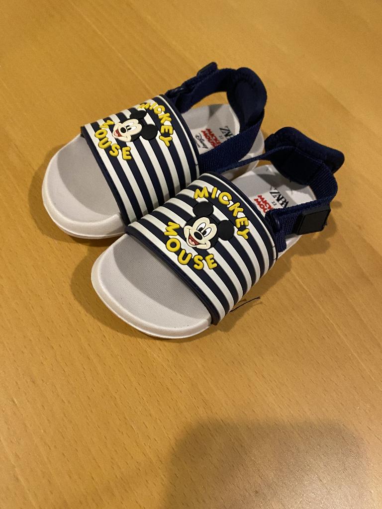 Zara slippers voor jongens maat 22 They are NEW!, Ophalen, Overige typen, Nieuw, Zara