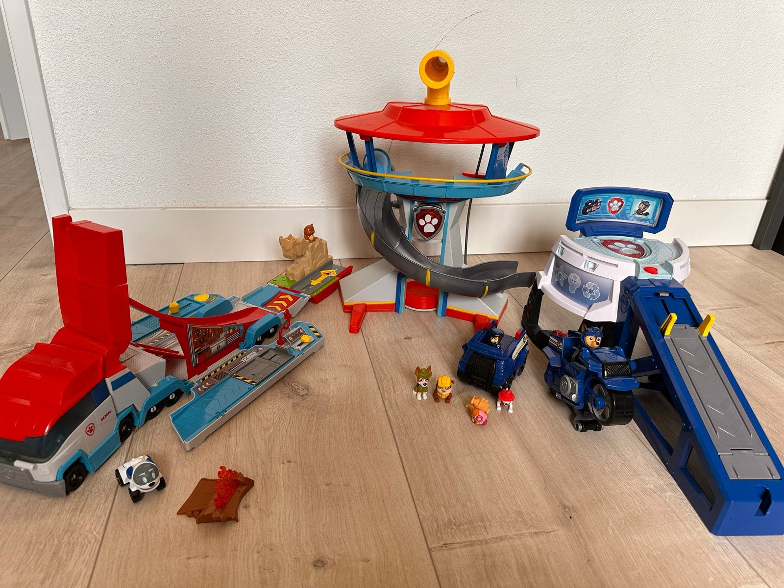 PAW Patrol Speelgoedset: Patroller, Hoofdkwartier & Moto HQ, Ophalen, Gebruikt, Jongen of Meisje