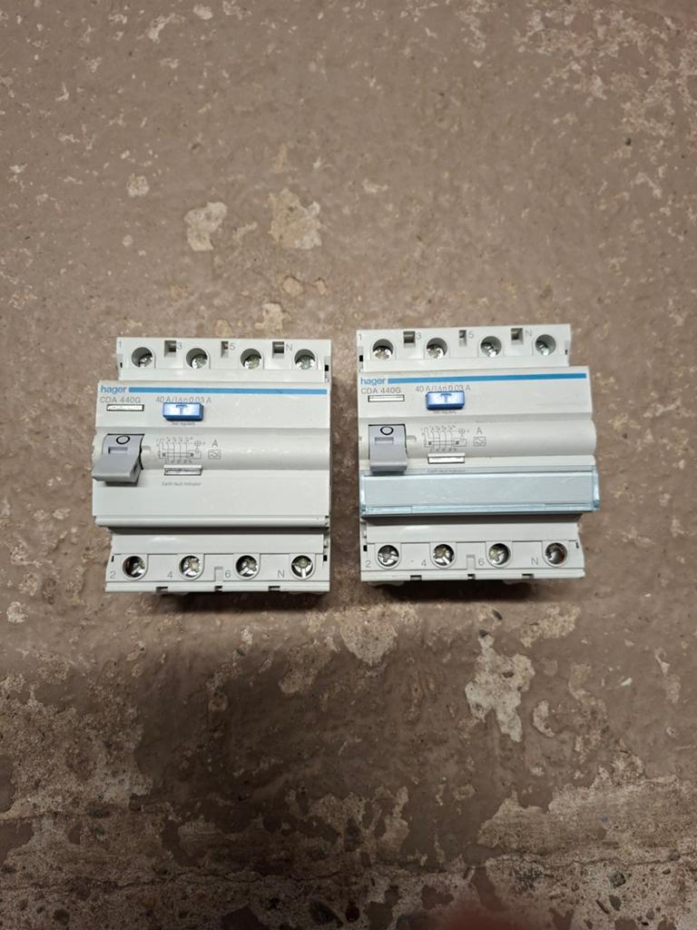 Hager Aardlekschakelaar CDA 440G – 4-polig 40A 30mA (Type A), Overige typen, Ophalen of Verzenden, Zo goed als nieuw, Hager