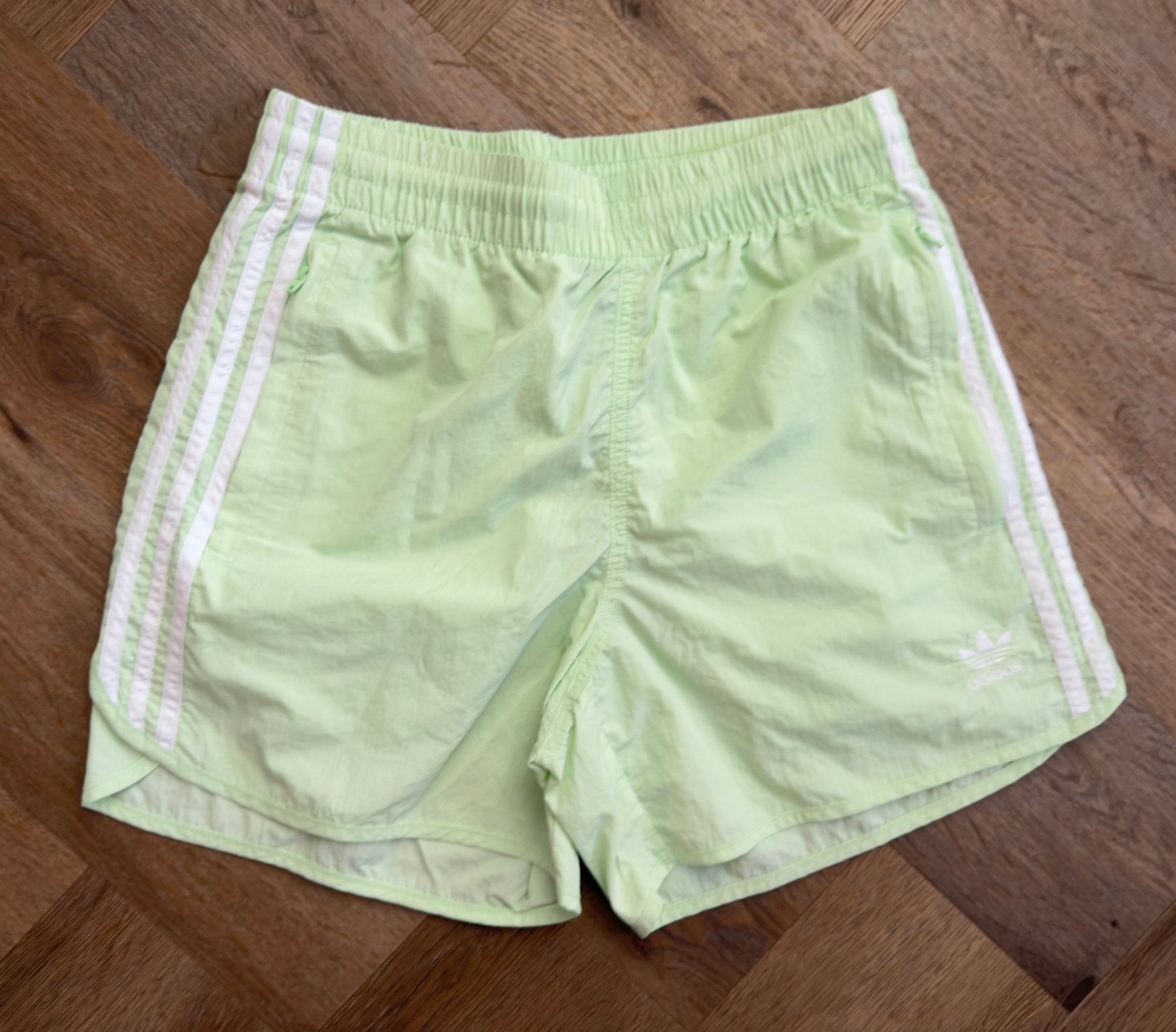 Adidas Originals sprinter shorts - maat S, Kleding | Heren, Sportkleding, Ophalen of Verzenden, Zo goed als nieuw, Groen, Algemeen