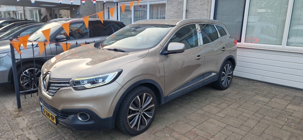 Renault Kadjar 1.2 TCE AUT 2018 Beige, Auto's, Renault, Kadjar, 4 cilinders, Leder en Stof, Beige
