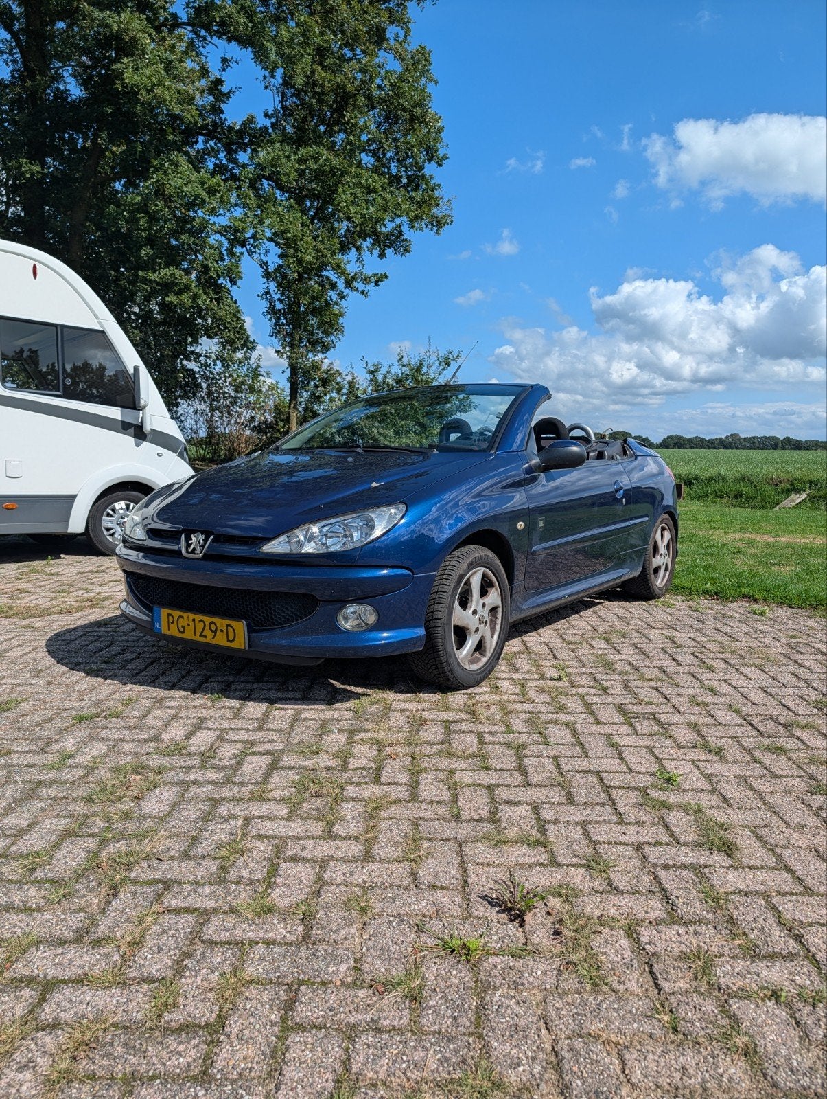 Peugeot 206 1.6 16V CC  JBL 2006 Cabrio, Auto's, Peugeot, Voorwielaandrijving, 4 cilinders, Cabriolet, 14 km/l