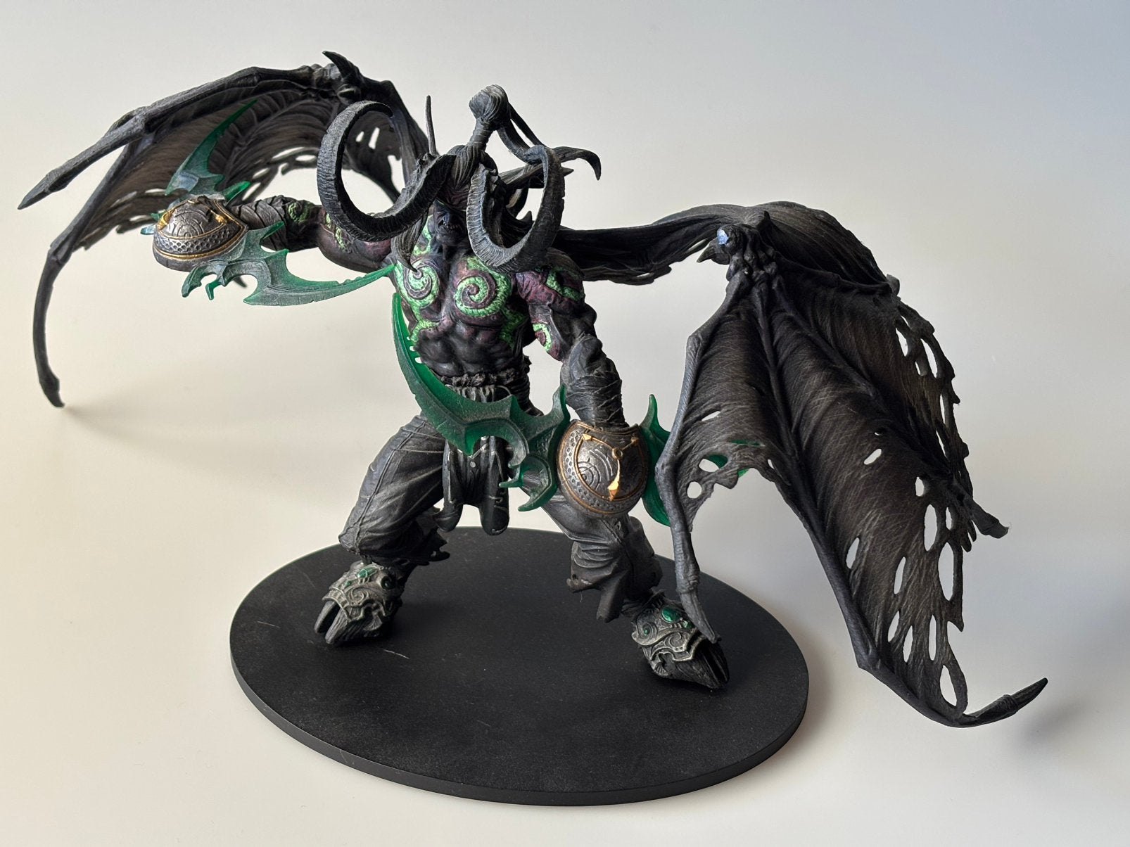World of Warcraft Illidan in demon form, Ophalen of Verzenden, Gebruikt