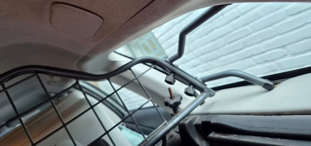 Hondenrek Toyota Auris TS 2016, Ophalen, Gebruikt