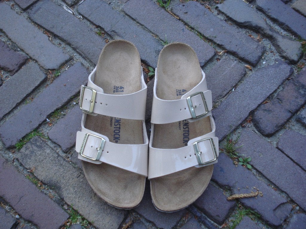BIRKENSTOCK ARIZONA BEIGE NIEUW 41 NU GRATIS VERZENDING POST, Slippers, Verzenden, Beige, Nieuw
