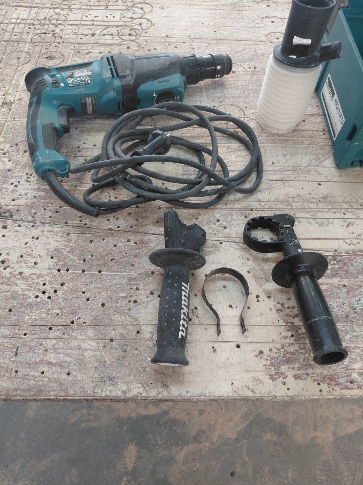 Makita HR2631FTJ, Ophalen of Verzenden, 600 watt of meer, Boor- en/of Breekhamer