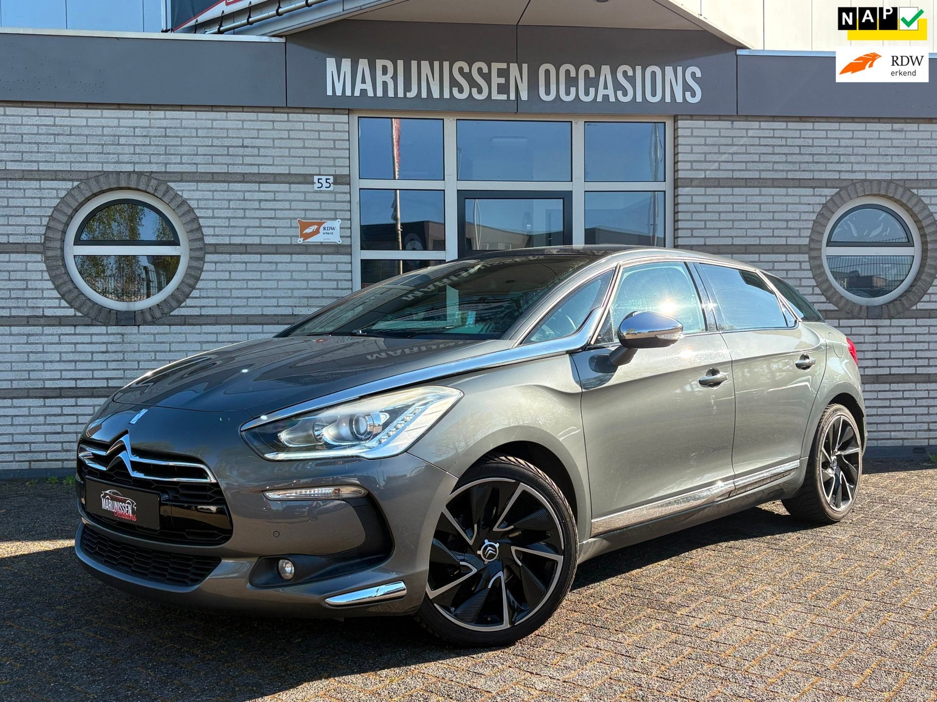 Citroen DS5 1.6 THP Business Executive |Trekhk,Pano,Alcan|, Auto's, Citroën, Gebruikt, Zwart, 1395 kg, 1500 kg