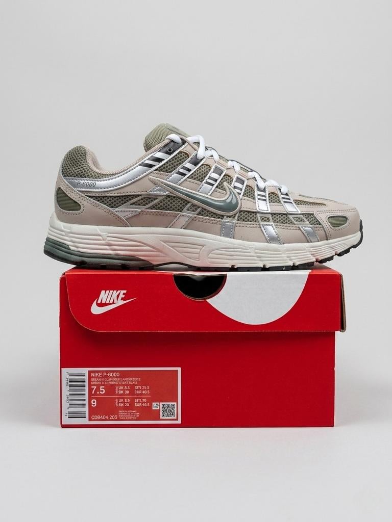 Nike P-6000 sneakers - Zo goed als nieuw, Ophalen, Zo goed als nieuw