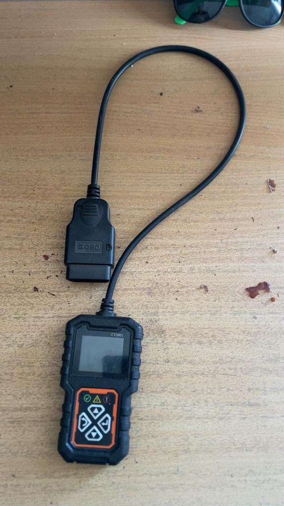 OBD2 scanner voor het uitlezen van autos., Ophalen of Verzenden, Zo goed als nieuw, Fotocamera
