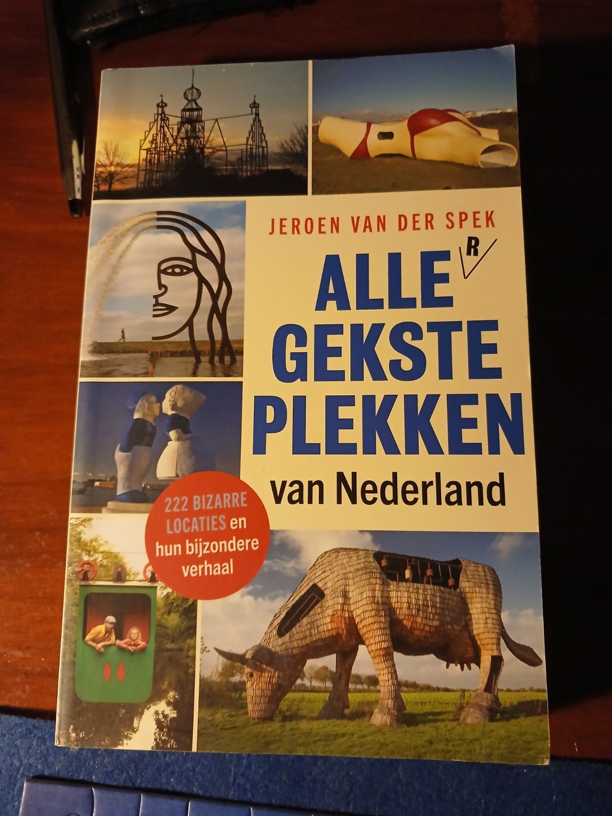 Alle Gekste Plekken van Nederland - Jeroen van der Spek, Overige merken, Ophalen of Verzenden, Zo goed als nieuw, Benelux