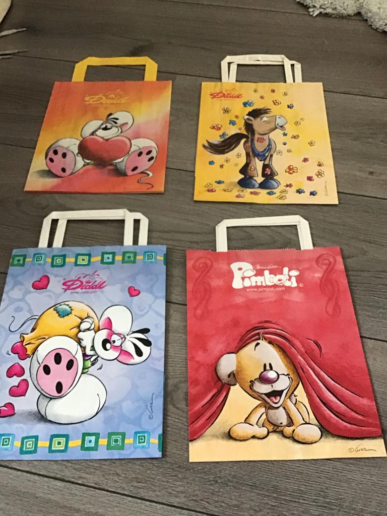 Diverse tasjes en zakjes, Verzamelen, Diddl, Ophalen, Zo goed als nieuw, Papier, Kaart of Schrift